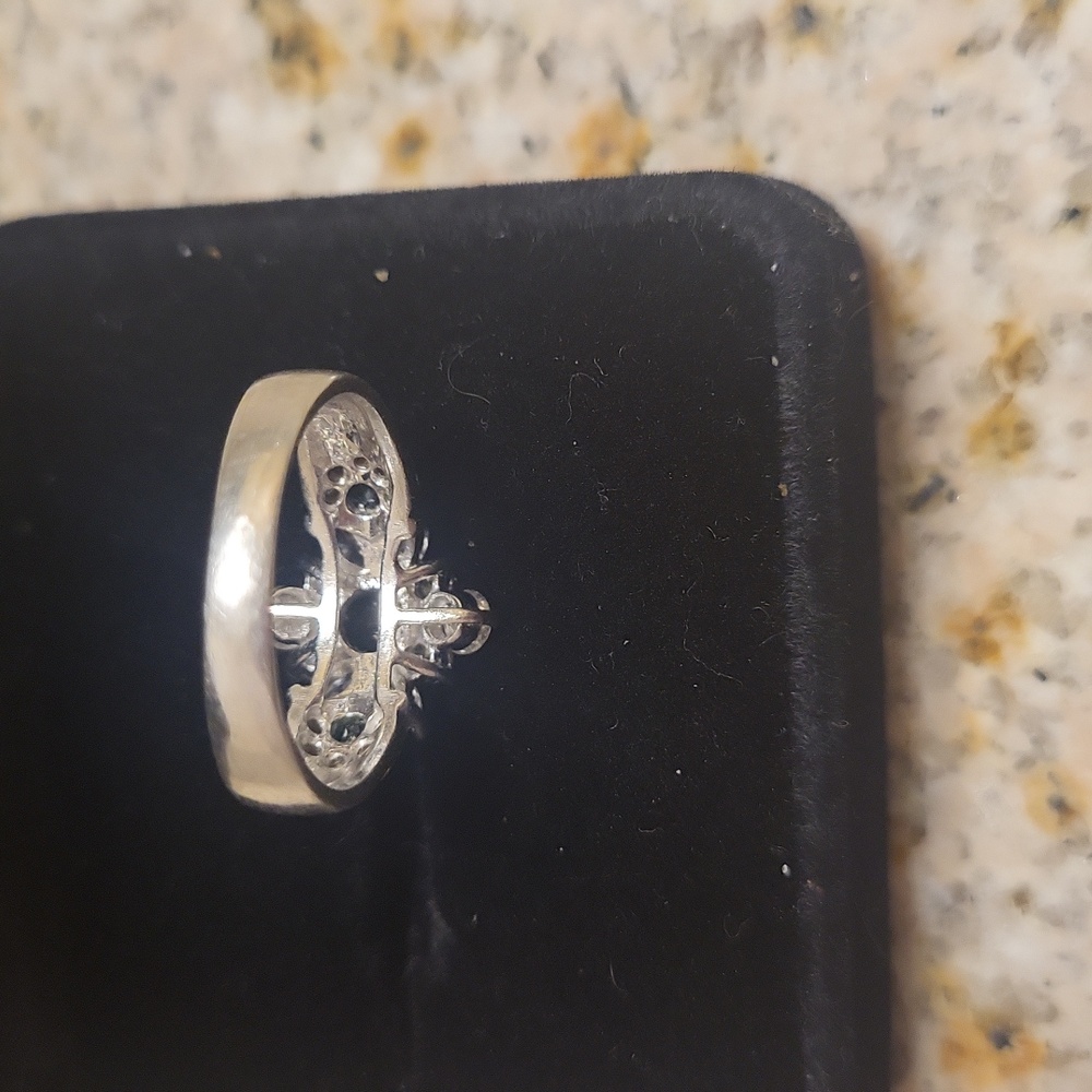 Tsavorite diamond ring In Platinum - Picture 4 of 10